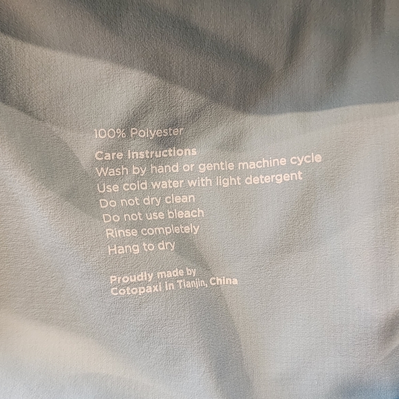 Cotopaxi’s Palmas Windshell Active Jacket - womens small - Picture 6 of 6